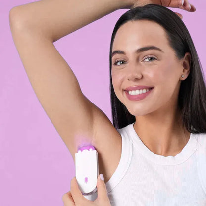 NÜDE TOUCH™ -  Laser Razor